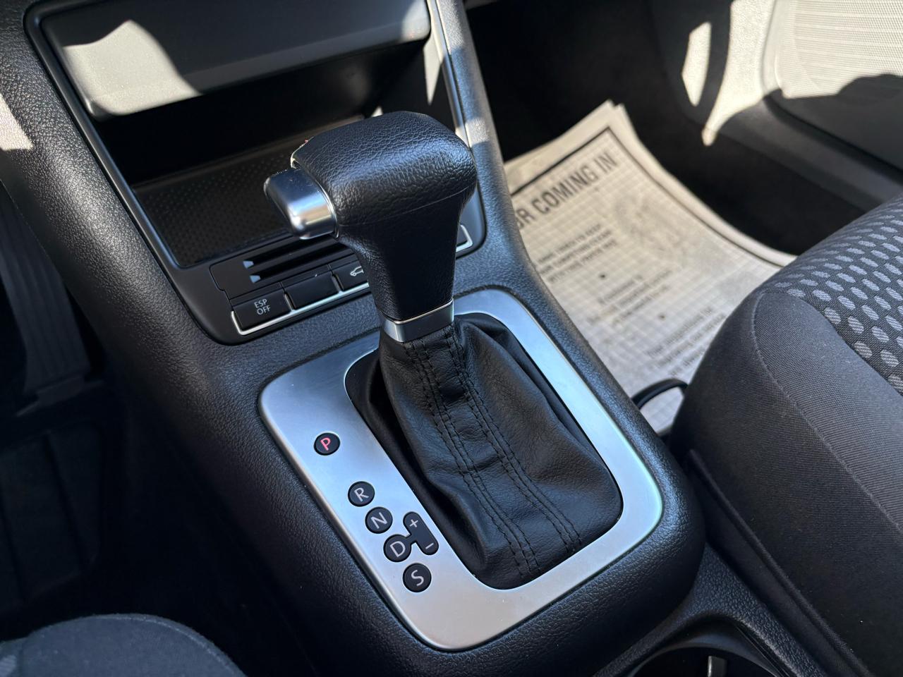 Volkswagen Tiguan  2010