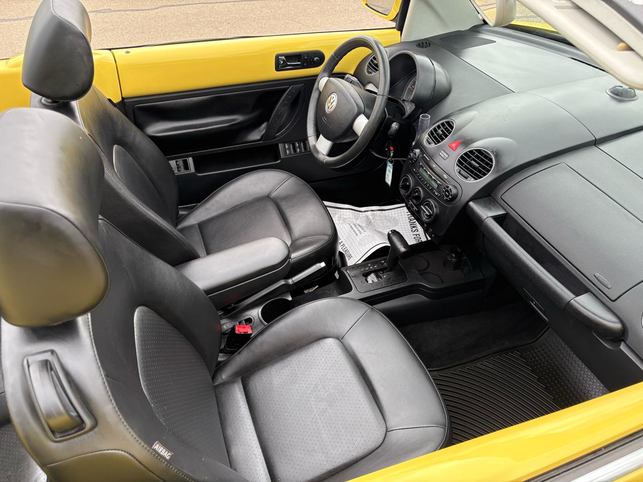 Volkswagen New Beetle Convertible 2dr Auto SE 2008