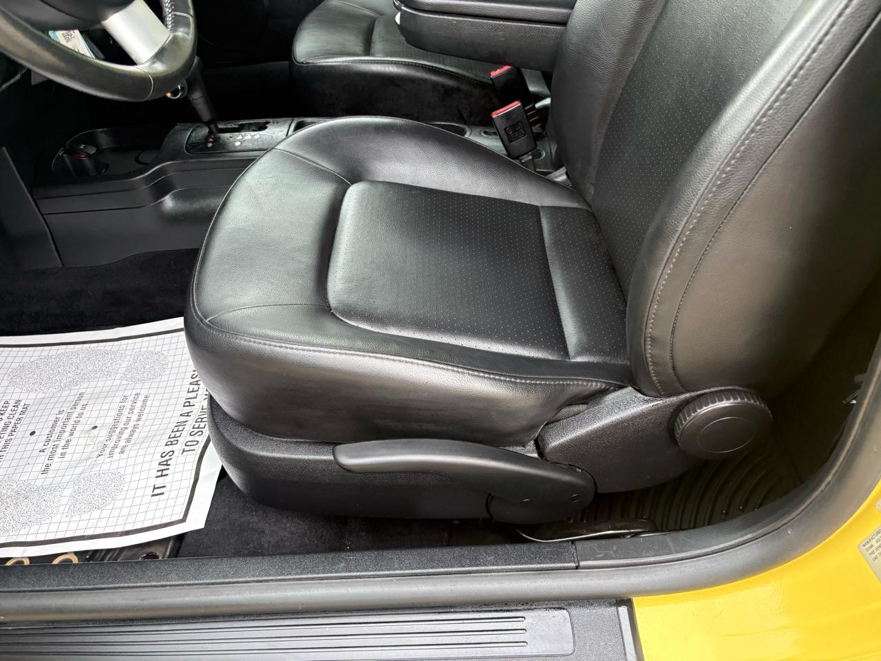 Volkswagen New Beetle Convertible 2dr Auto SE 2008