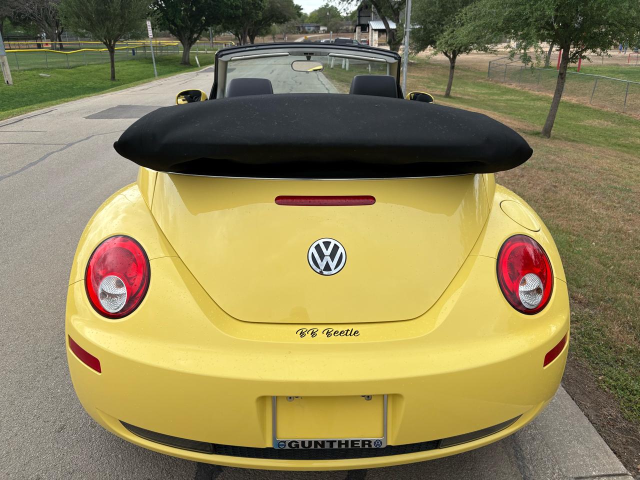 Volkswagen New Beetle Convertible 2dr Auto SE 2008