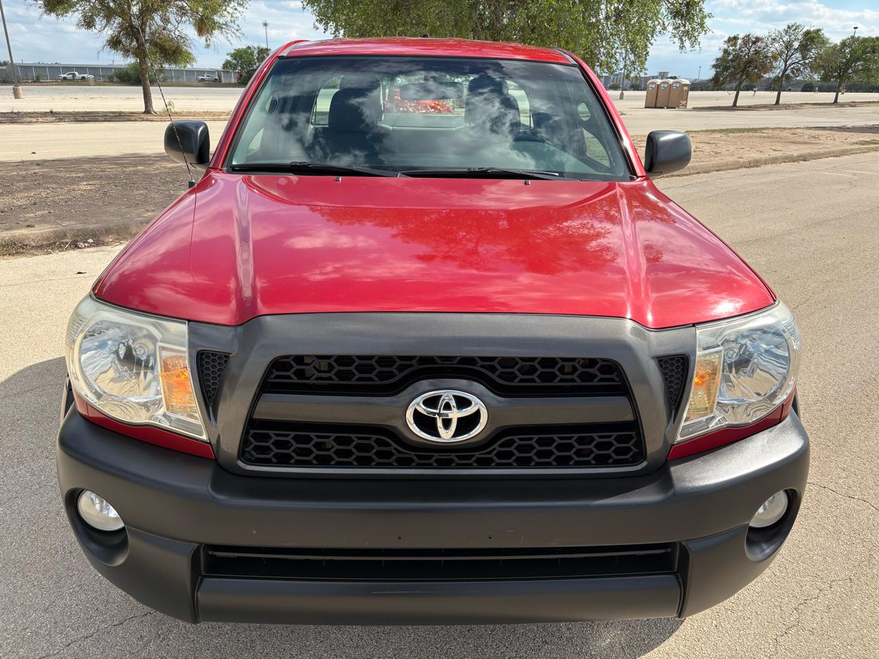 Toyota Tacoma  2011