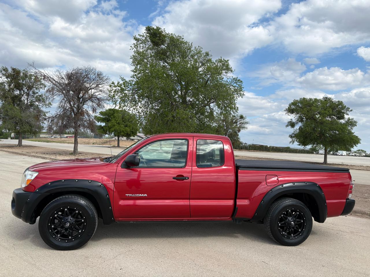 Toyota Tacoma  2011