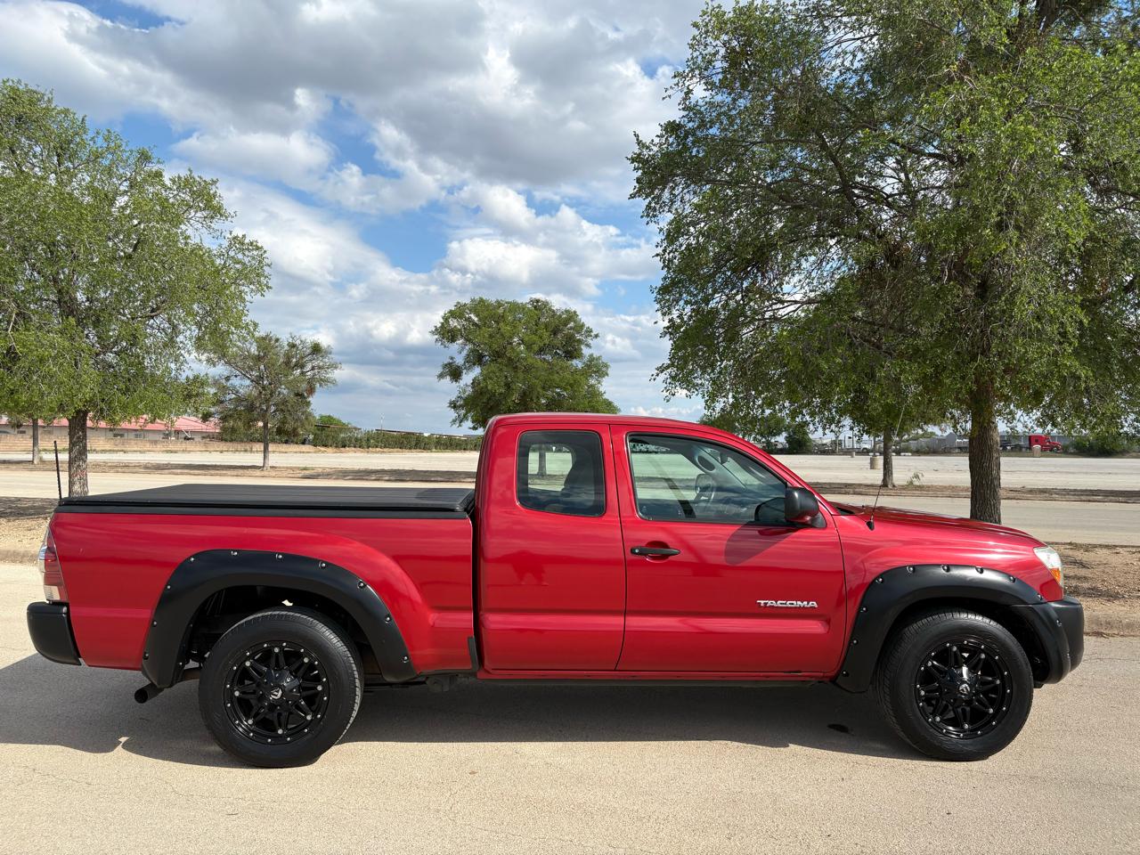 Toyota Tacoma  2011