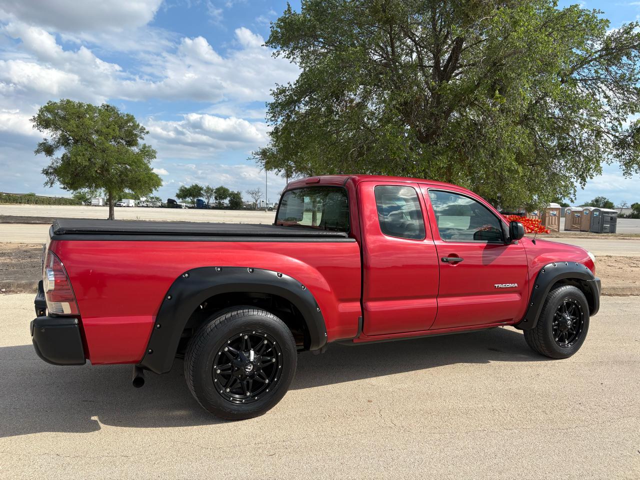 Toyota Tacoma  2011