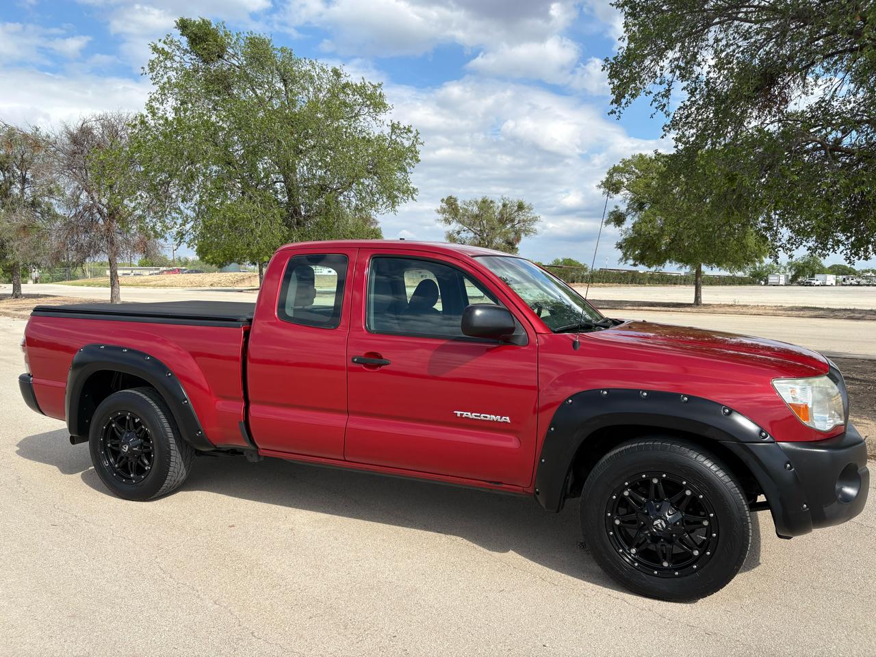 Toyota Tacoma  2011