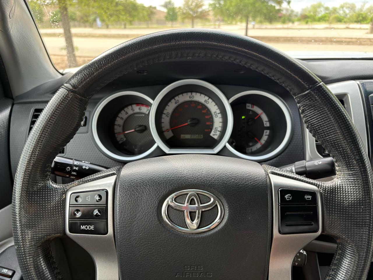 Toyota Tacoma 2WD Double Cab LB V6 AT PreRunner (Natl) 2013