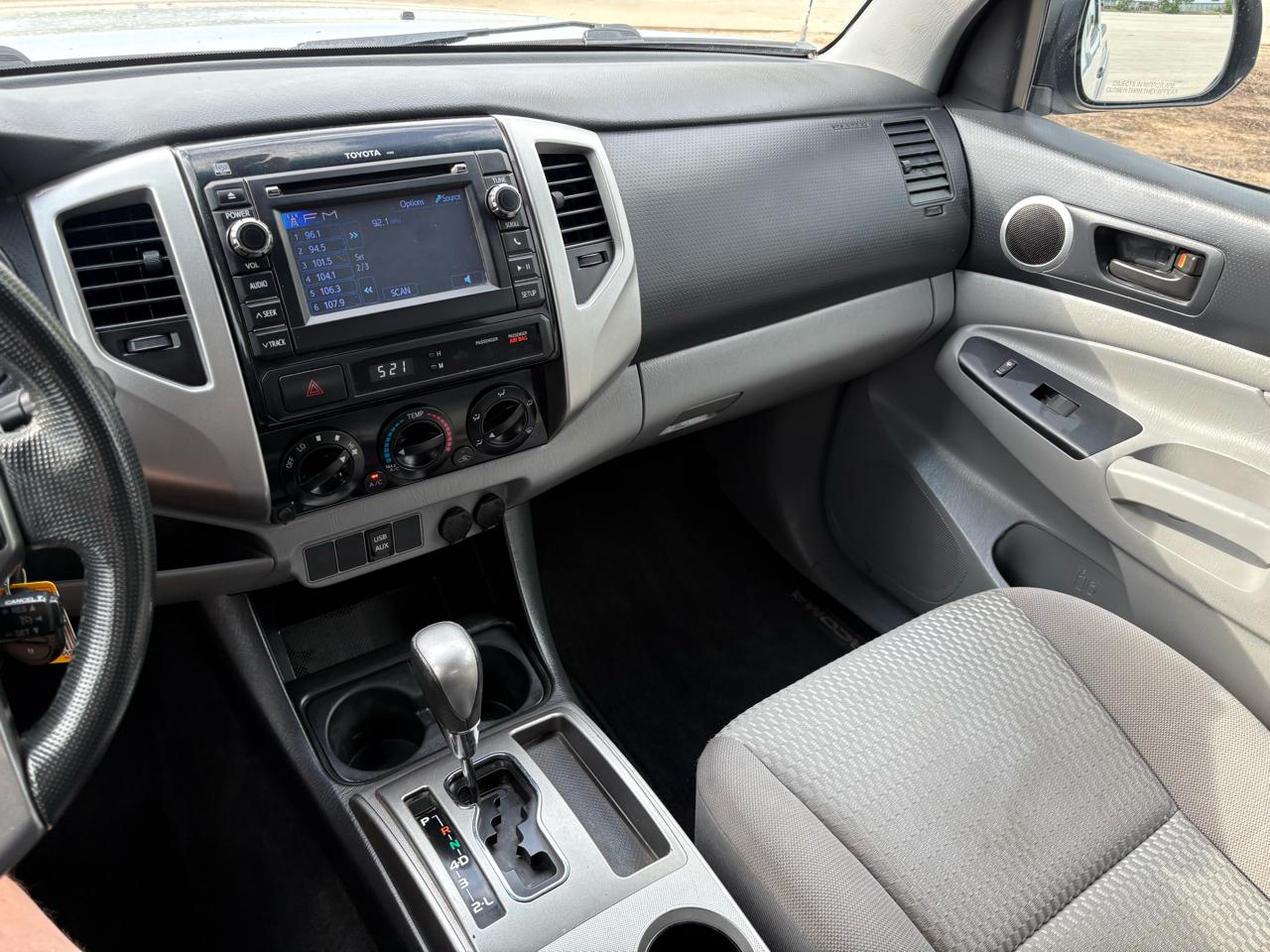 Toyota Tacoma 2WD Double Cab LB V6 AT PreRunner (Natl) 2013