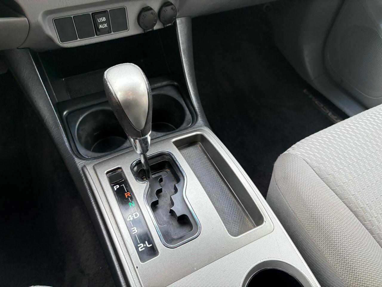 Toyota Tacoma 2WD Double Cab LB V6 AT PreRunner (Natl) 2013