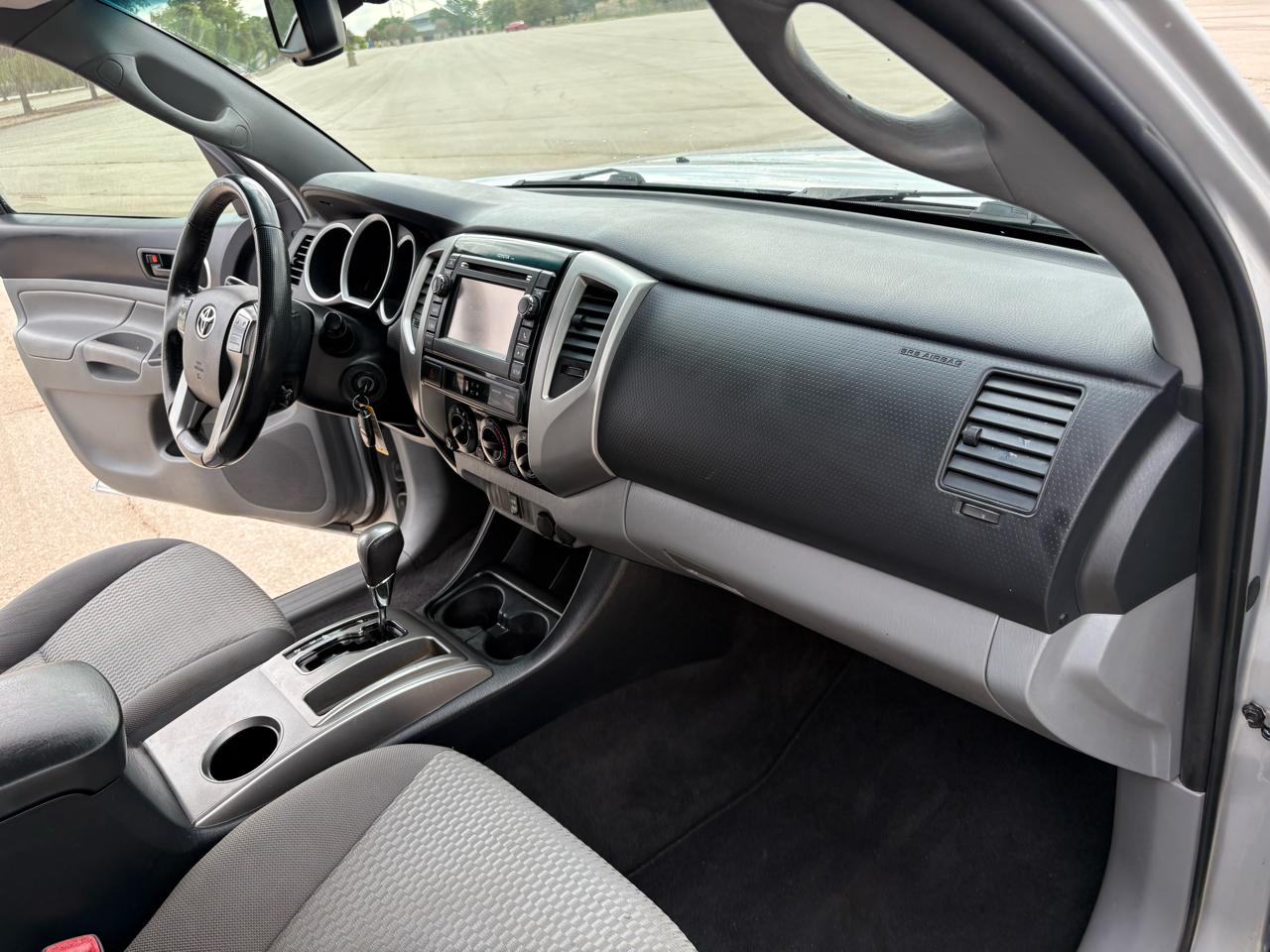 Toyota Tacoma 2WD Double Cab LB V6 AT PreRunner (Natl) 2013