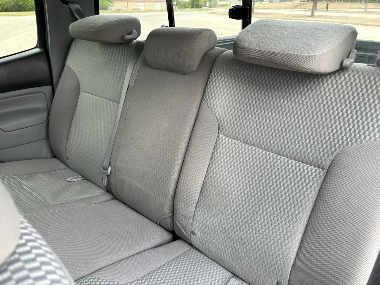 Toyota Tacoma 2WD Double Cab LB V6 AT PreRunner (Natl) 2013