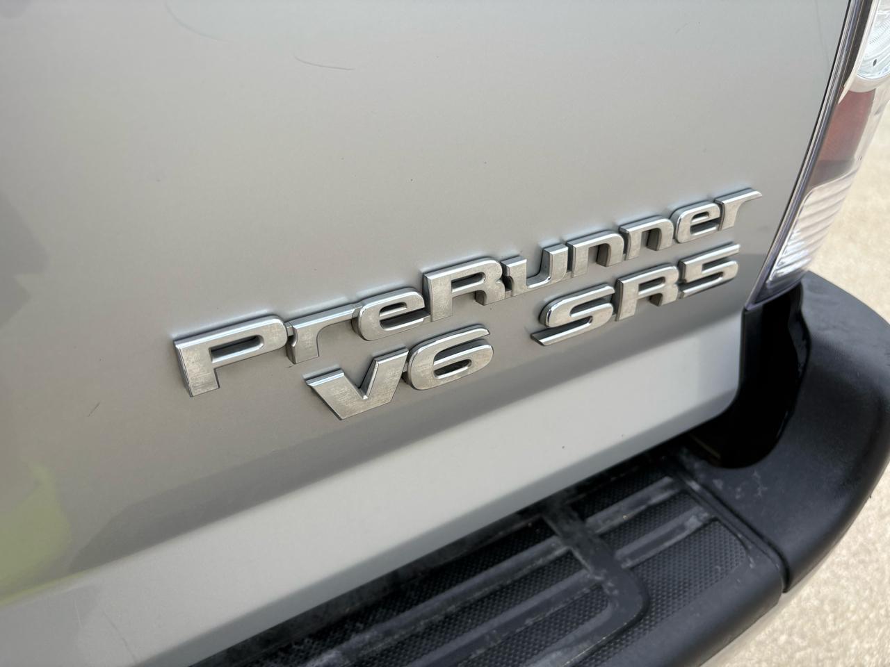 Toyota Tacoma 2WD Double Cab LB V6 AT PreRunner (Natl) 2013