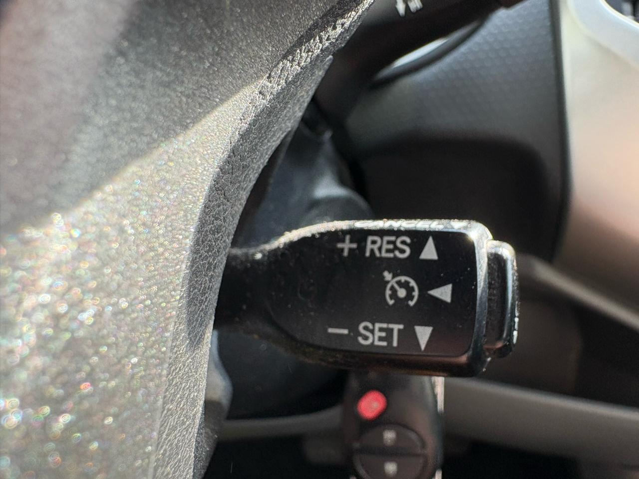 Toyota Tacoma 2WD Double Cab LB V6 AT PreRunner (Natl) 2013