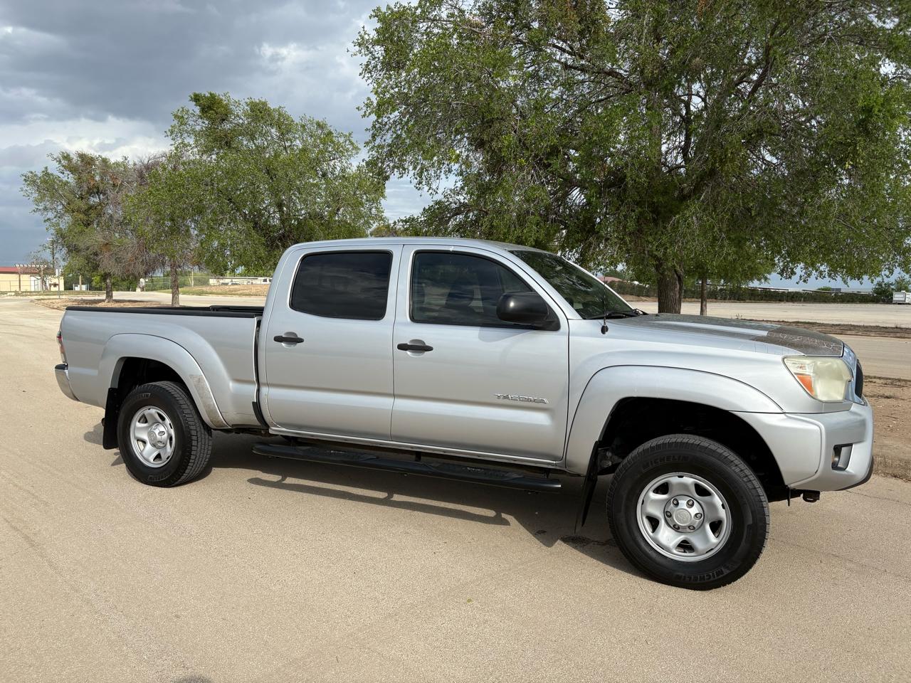 Toyota Tacoma 2WD Double Cab LB V6 AT PreRunner (Natl) 2013