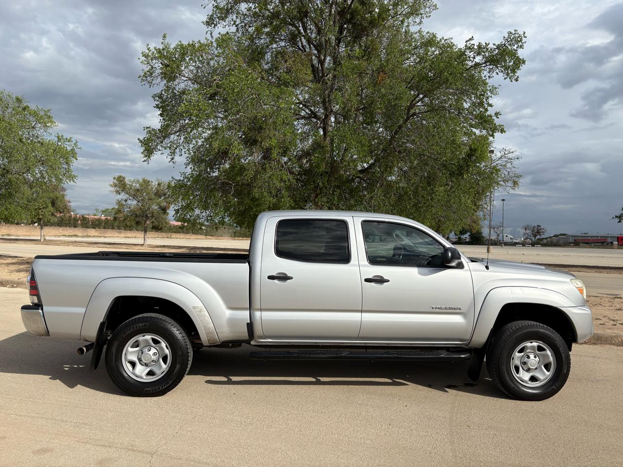 Toyota Tacoma 2WD Double Cab LB V6 AT PreRunner (Natl) 2013