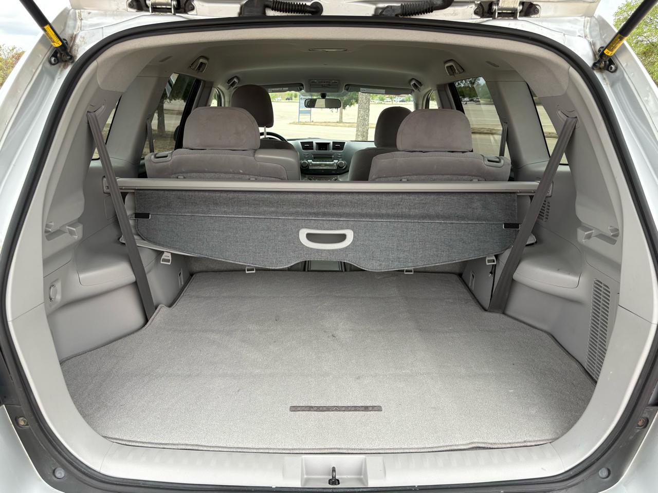 Toyota Highlander FWD 4dr Base (Natl) 2008