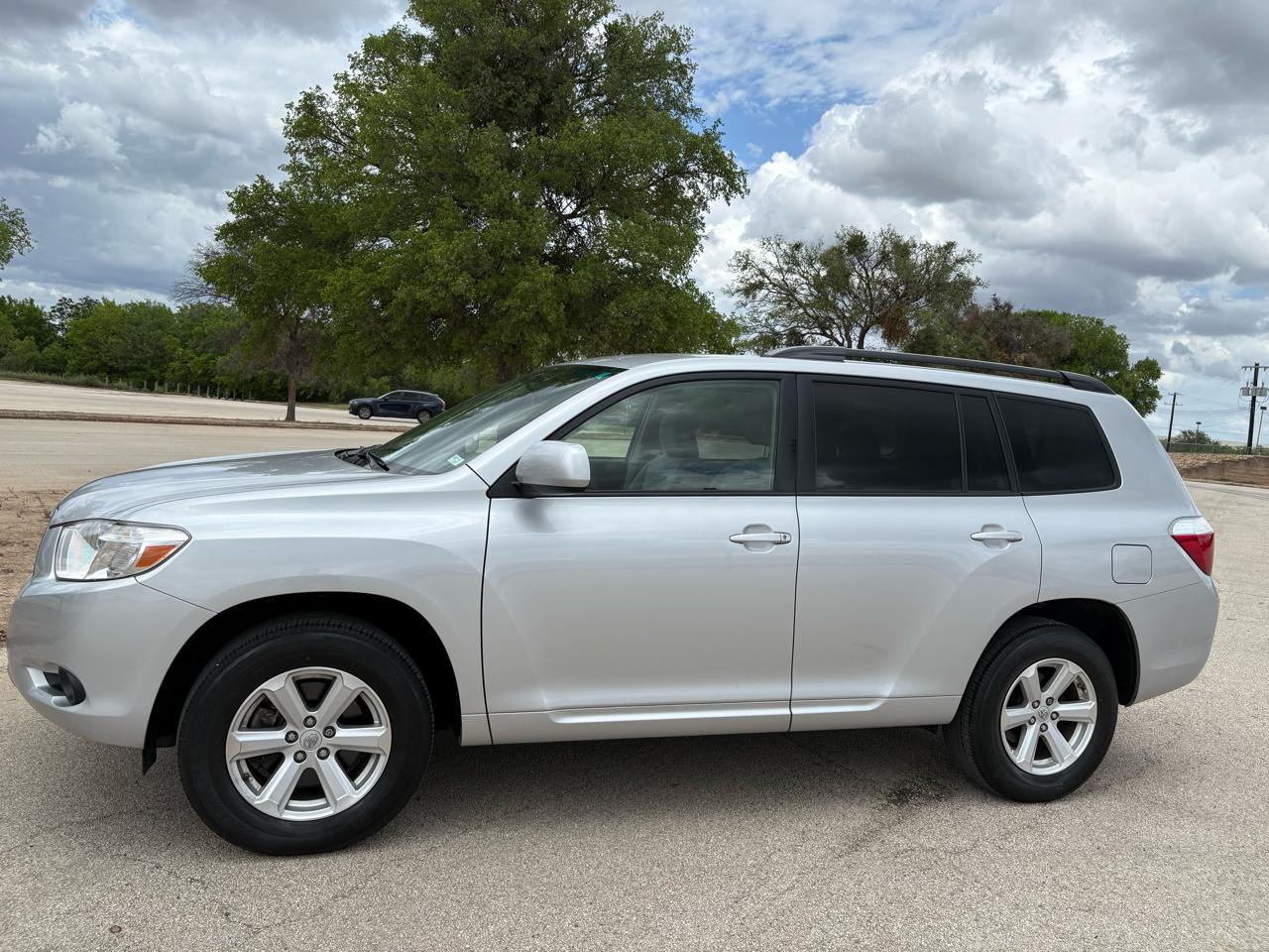 Toyota Highlander FWD 4dr Base (Natl) 2008