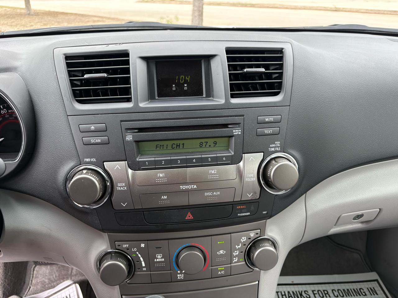 Toyota Highlander FWD 4dr Base (Natl) 2008