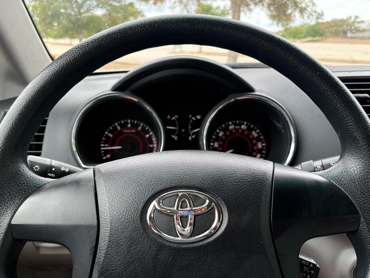 Toyota Highlander FWD 4dr Base (Natl) 2008