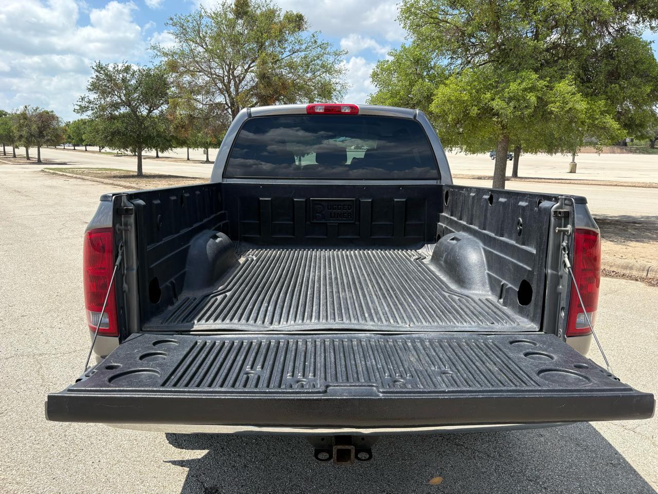 Dodge Ram 1500 4dr Mega Cab 160.5 SLT 2006