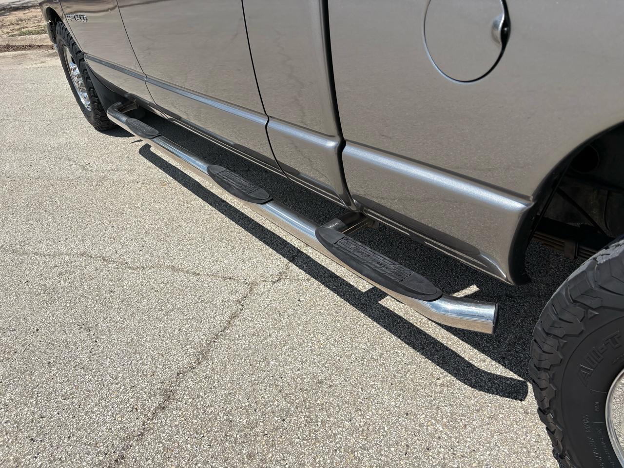 Dodge Ram 1500 4dr Mega Cab 160.5 SLT 2006