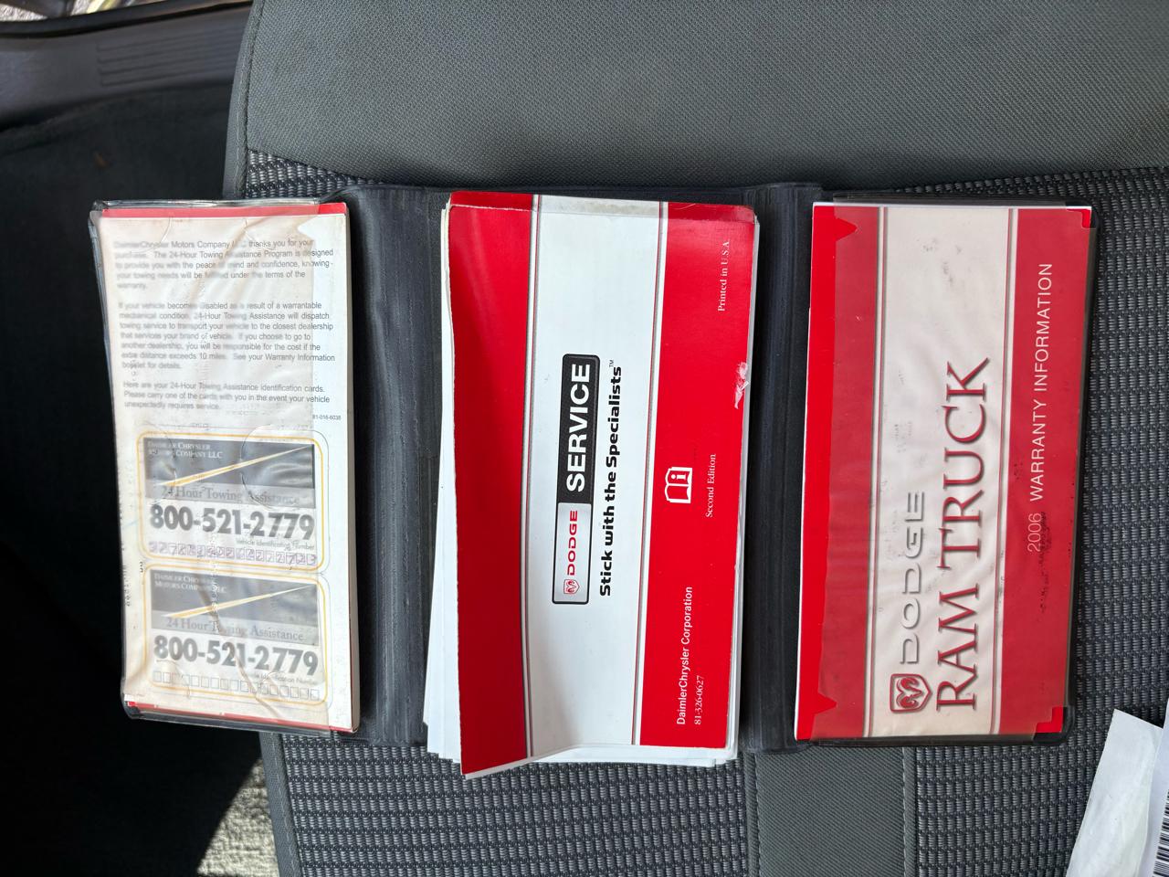 Dodge Ram 1500 4dr Mega Cab 160.5 SLT 2006