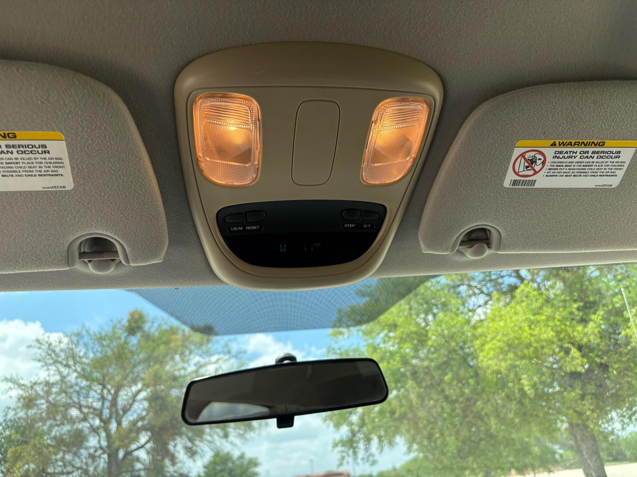 Dodge Ram 1500 4dr Mega Cab 160.5 SLT 2006