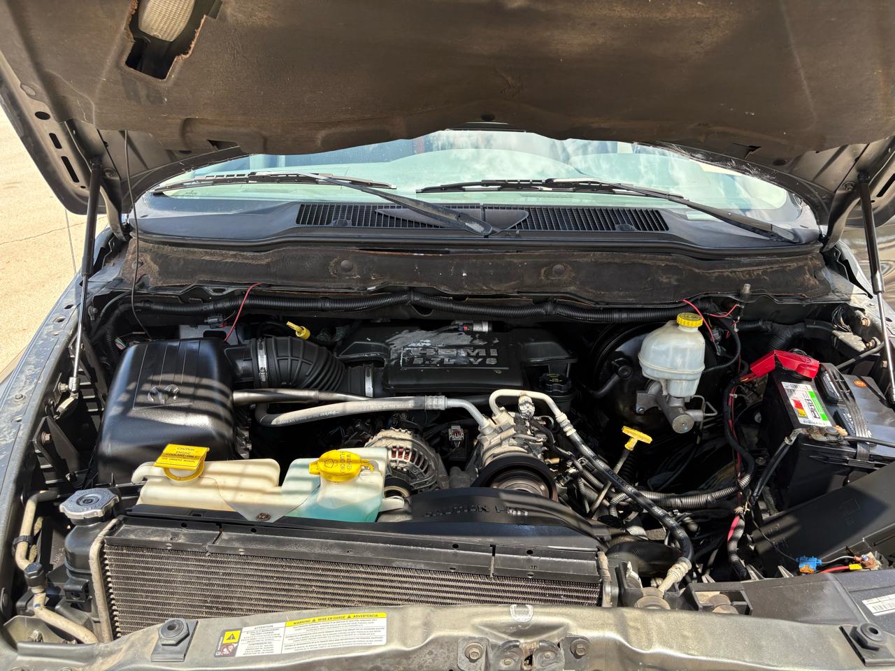 Dodge Ram 1500 4dr Mega Cab 160.5 SLT 2006