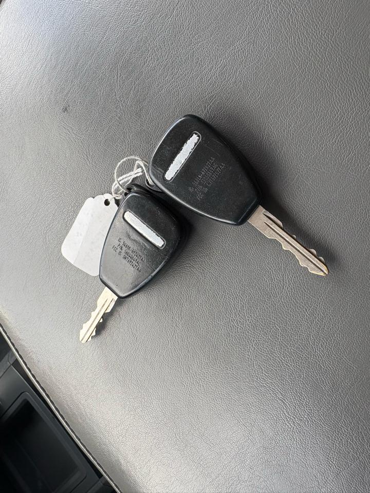 Dodge Ram 1500 4dr Mega Cab 160.5 SLT 2006