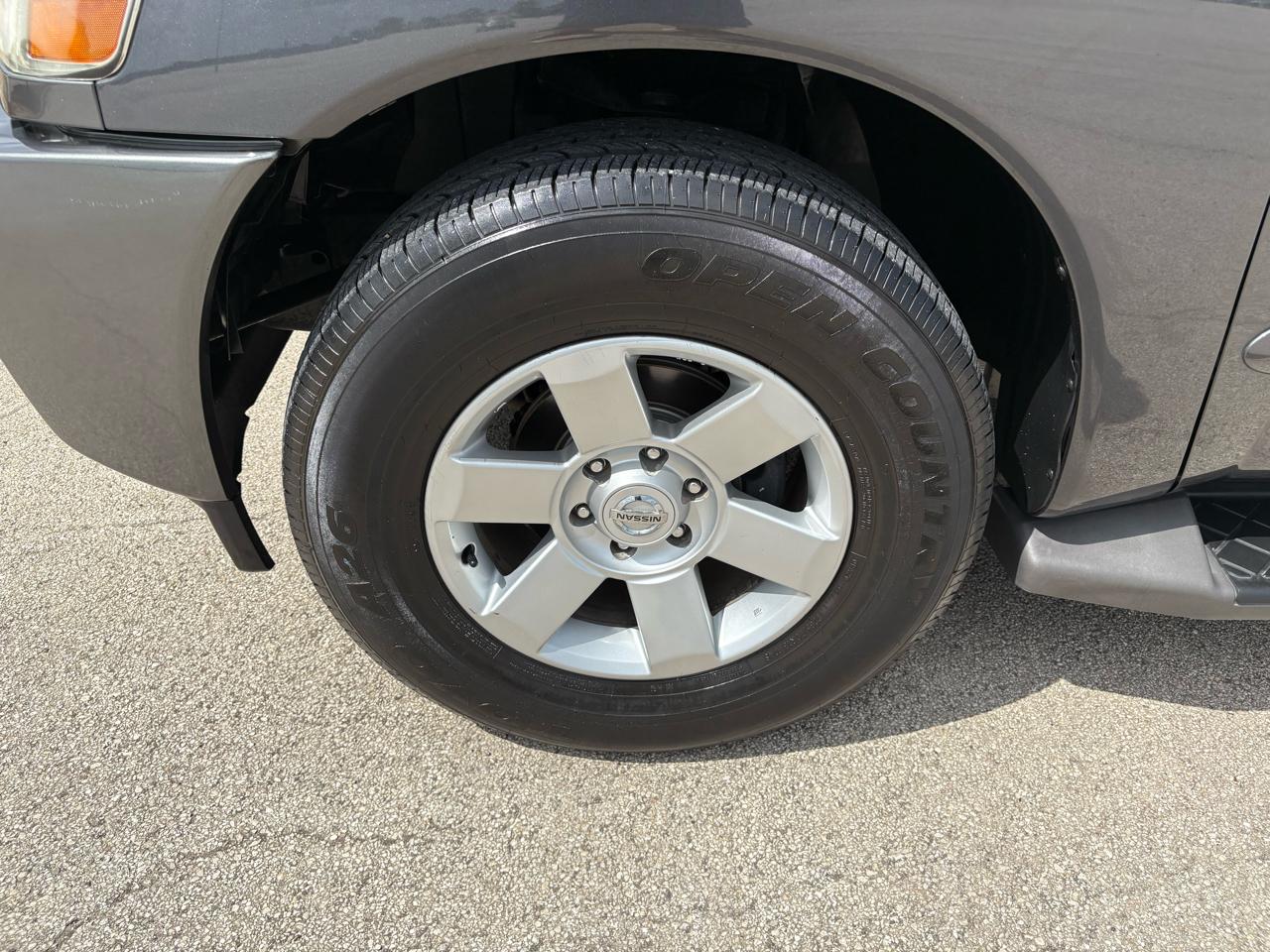 Nissan Armada LE 4WD 2006