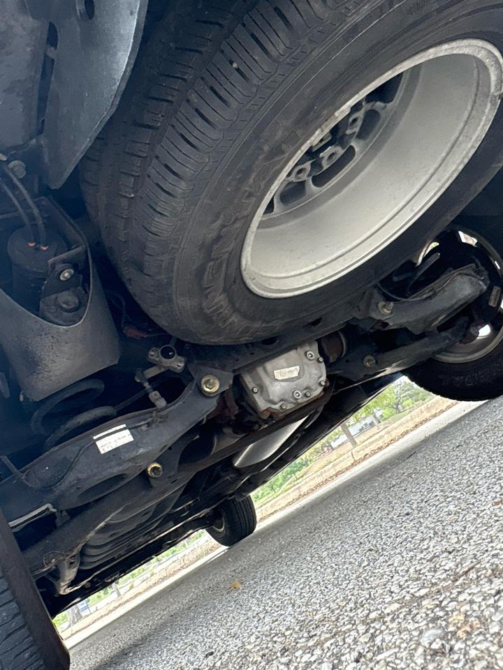 Nissan Armada LE 4WD 2006