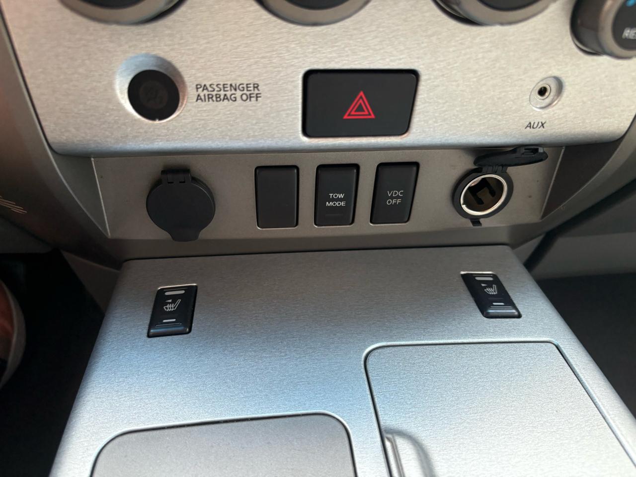 Nissan Armada LE 4WD 2006