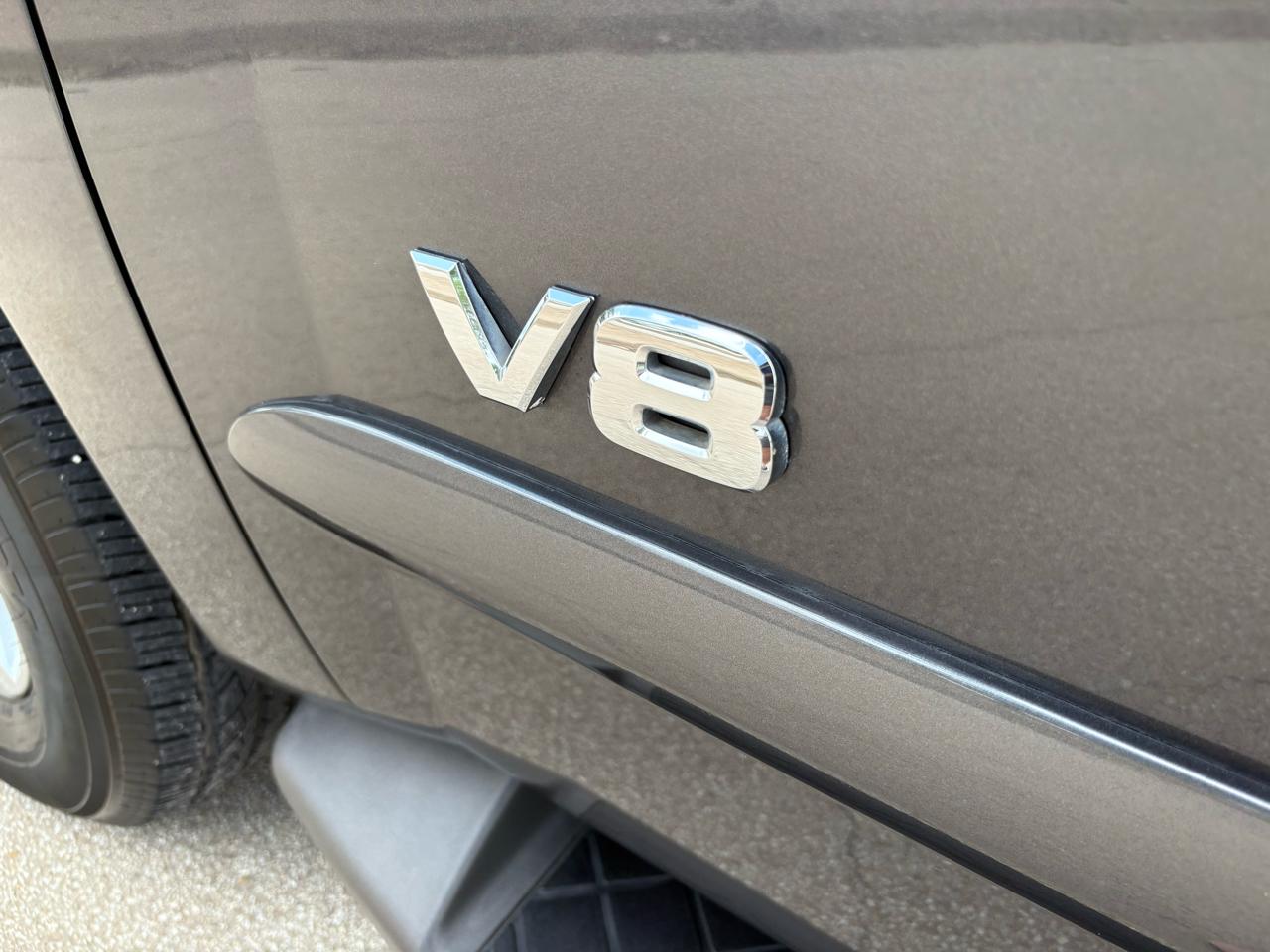 Nissan Armada LE 4WD 2006