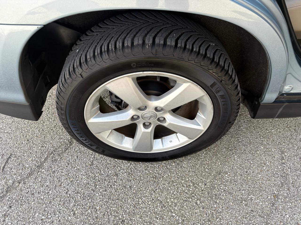 Lexus RX 330 4dr SUV AWD 2005