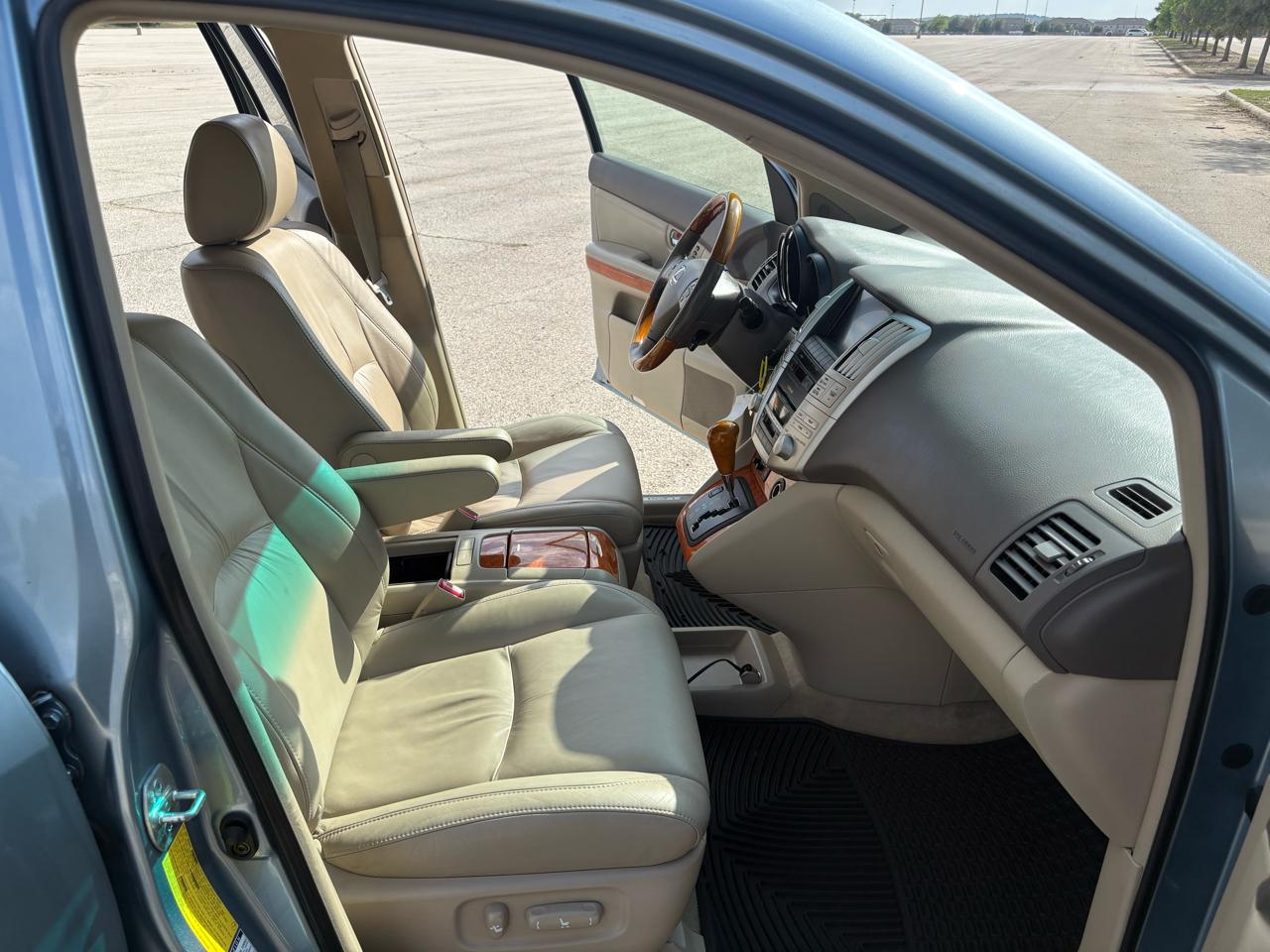 Lexus RX 330 4dr SUV AWD 2005