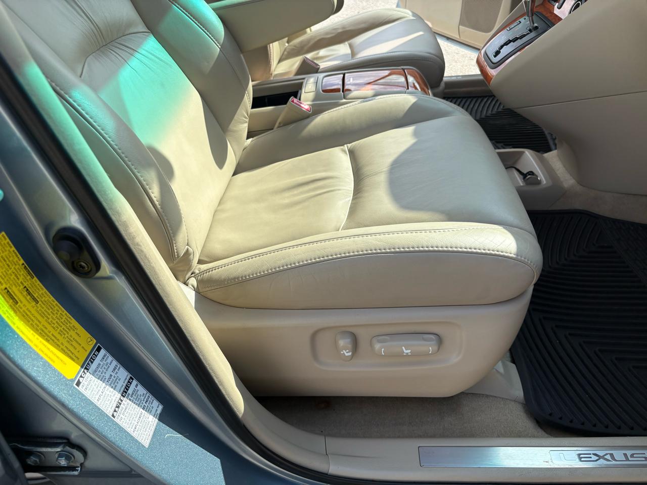 Lexus RX 330 4dr SUV AWD 2005