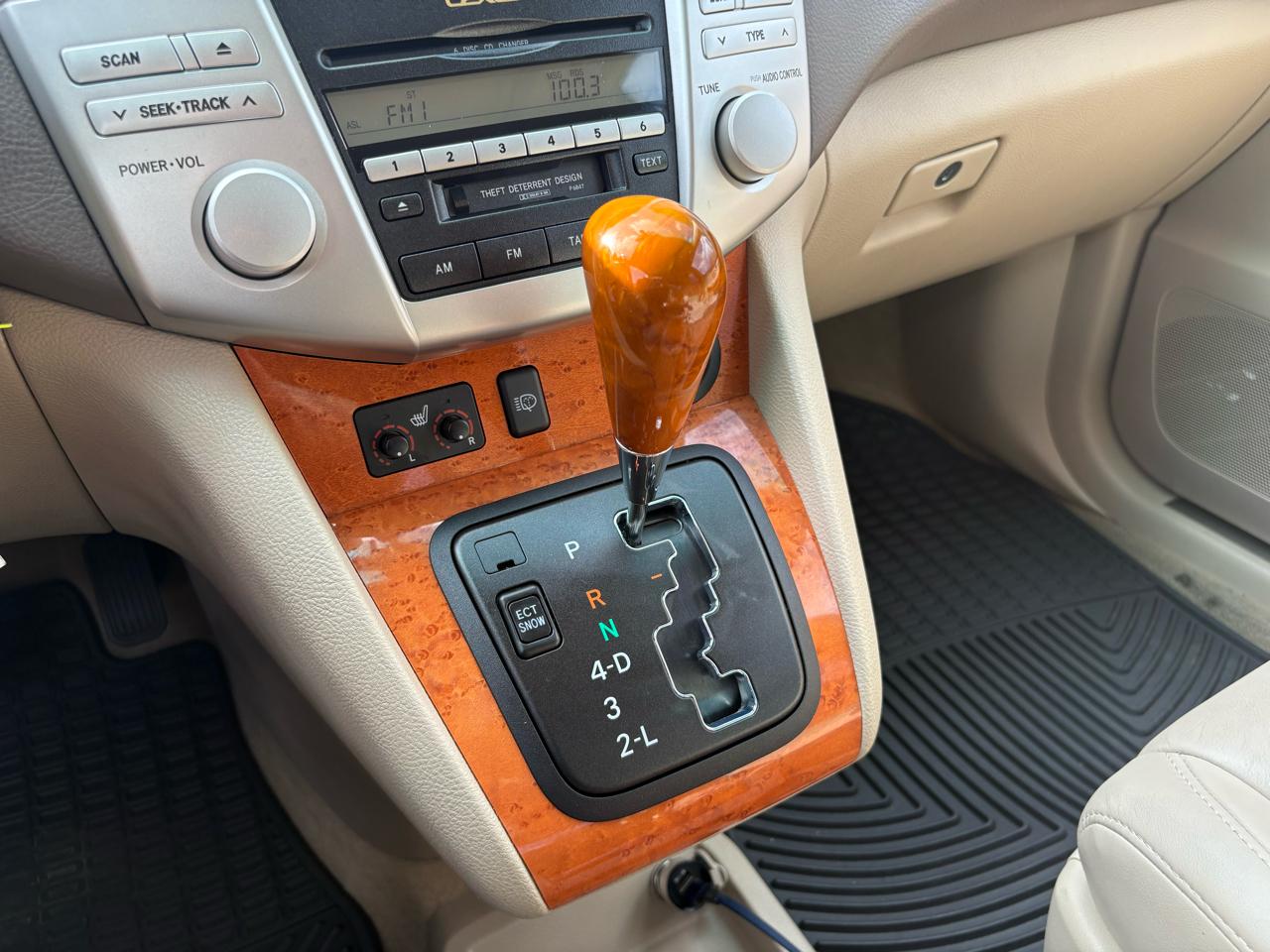 Lexus RX 330 4dr SUV AWD 2005