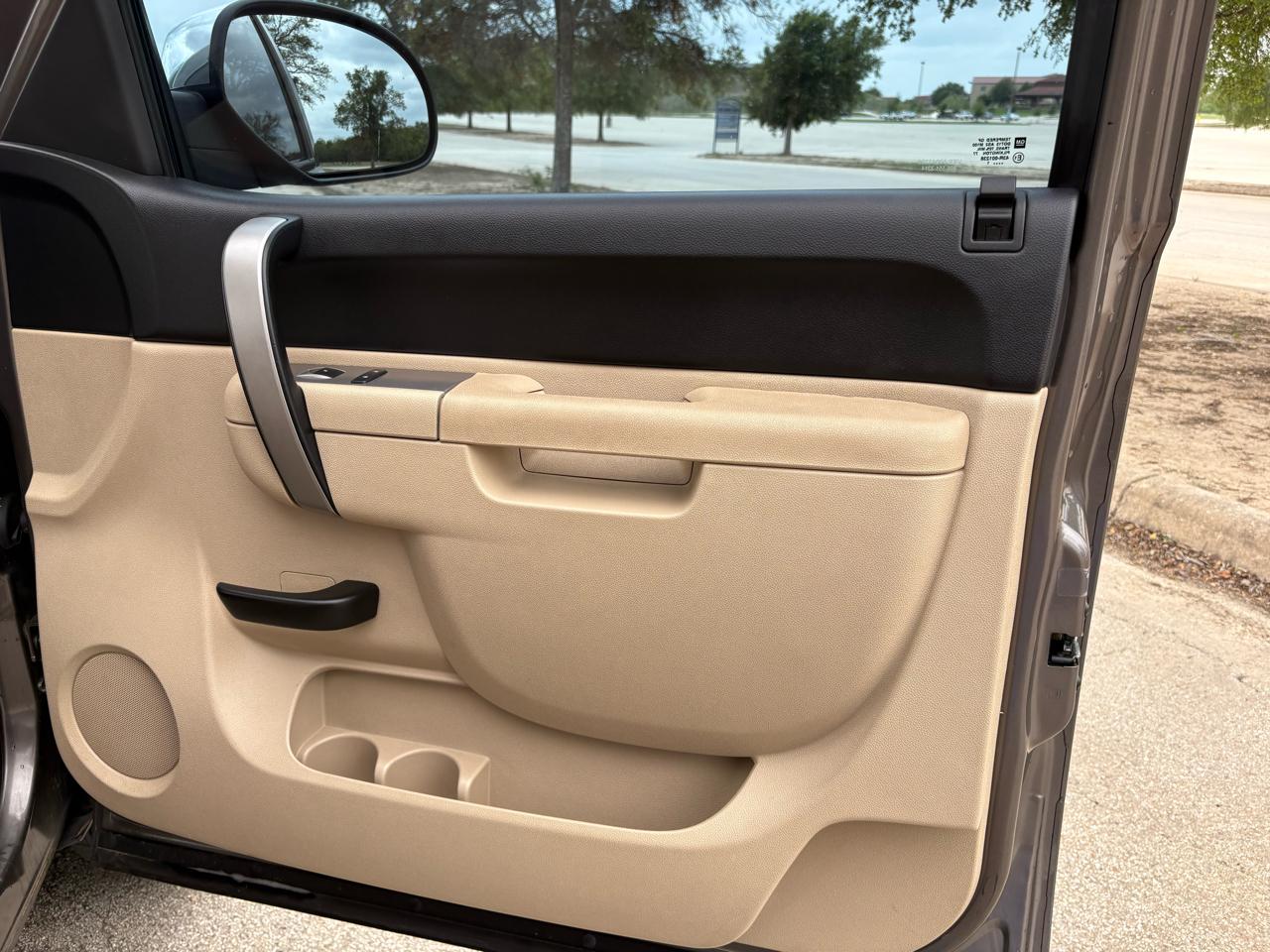 Chevrolet Silverado 1500 2WD Ext Cab 143.5" LT 2011