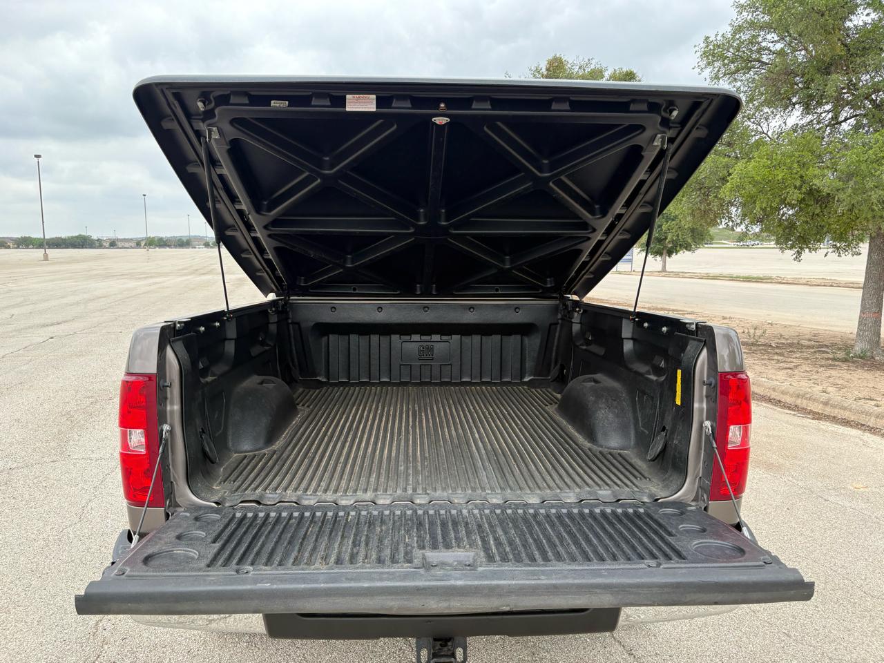 Chevrolet Silverado 1500 2WD Ext Cab 143.5" LT 2011