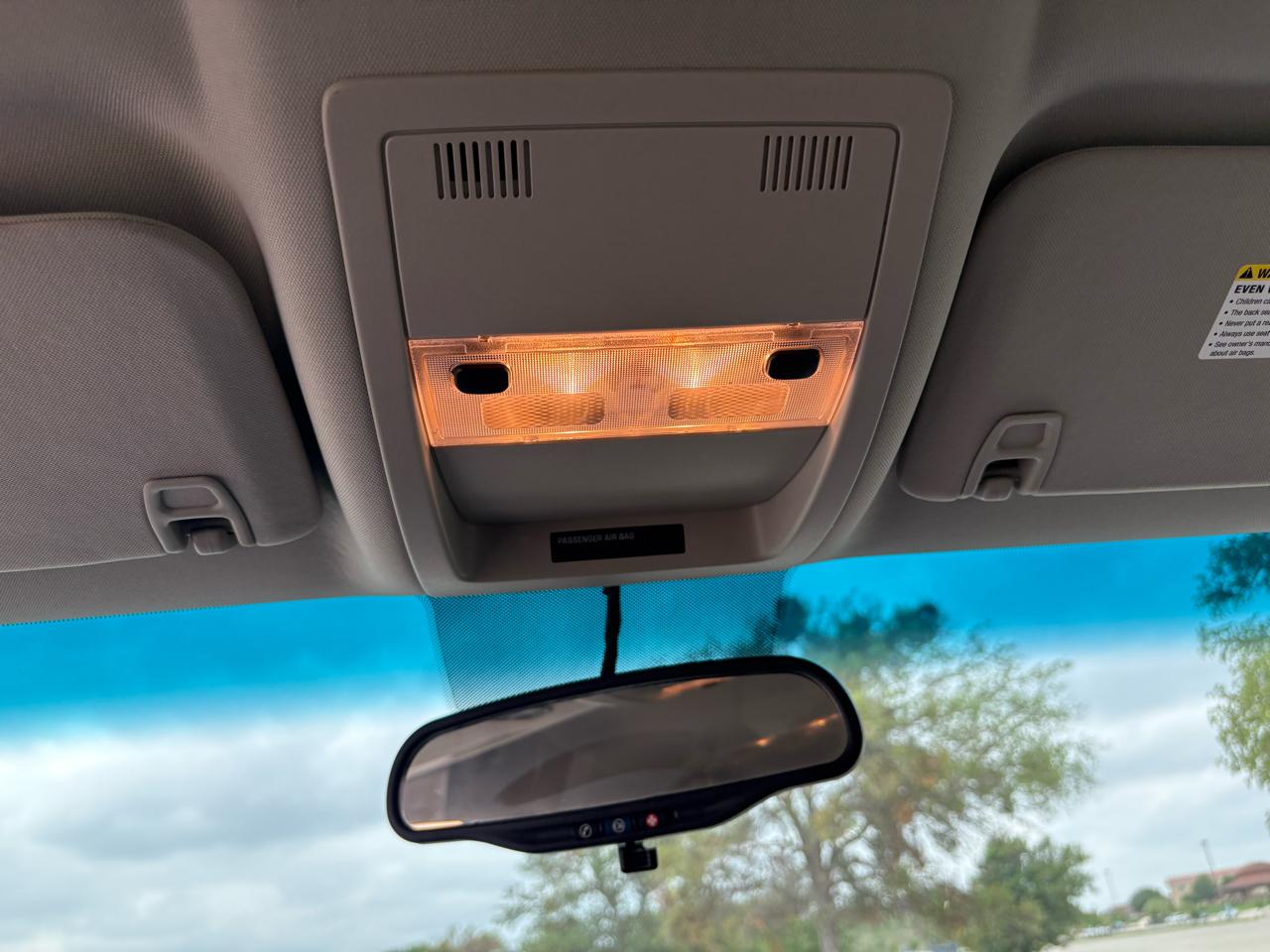 Chevrolet Silverado 1500 2WD Ext Cab 143.5" LT 2011