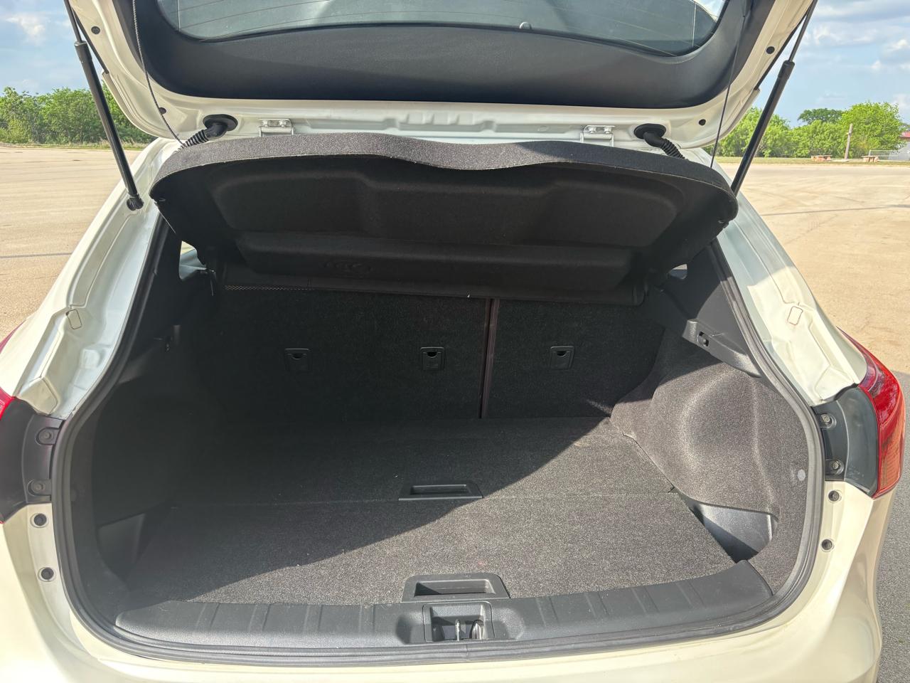 Nissan Rogue Sport AWD SV 2017