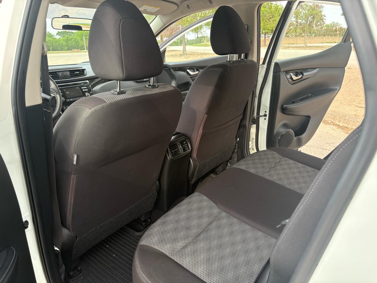 Nissan Rogue Sport AWD SV 2017