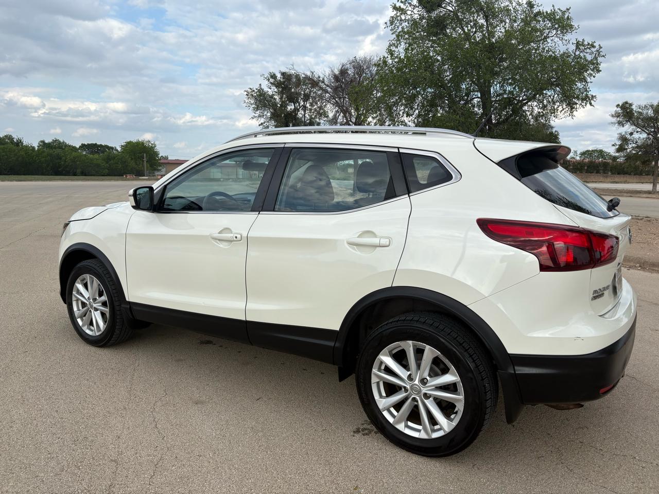 Nissan Rogue Sport AWD SV 2017