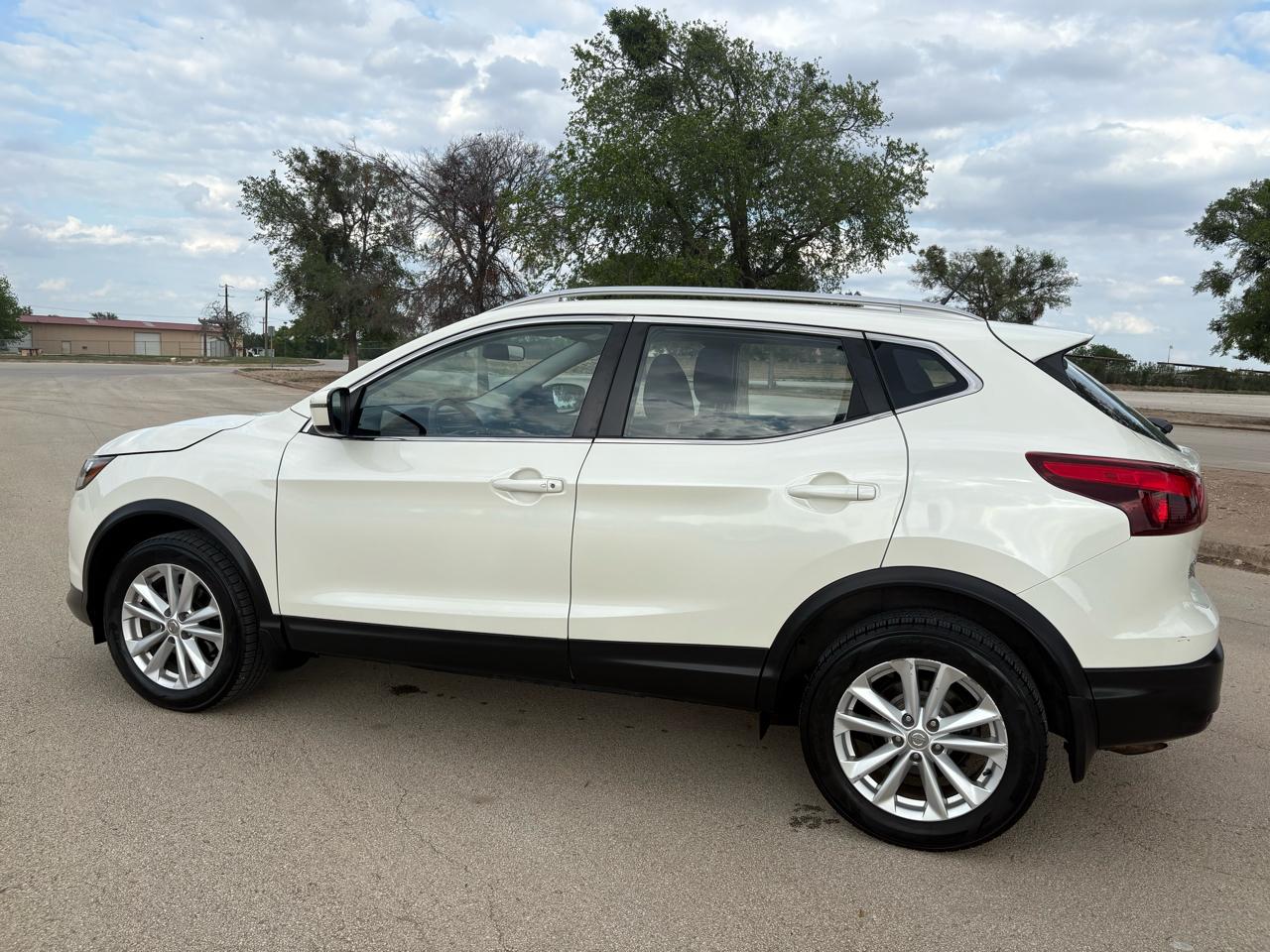 Nissan Rogue Sport AWD SV 2017