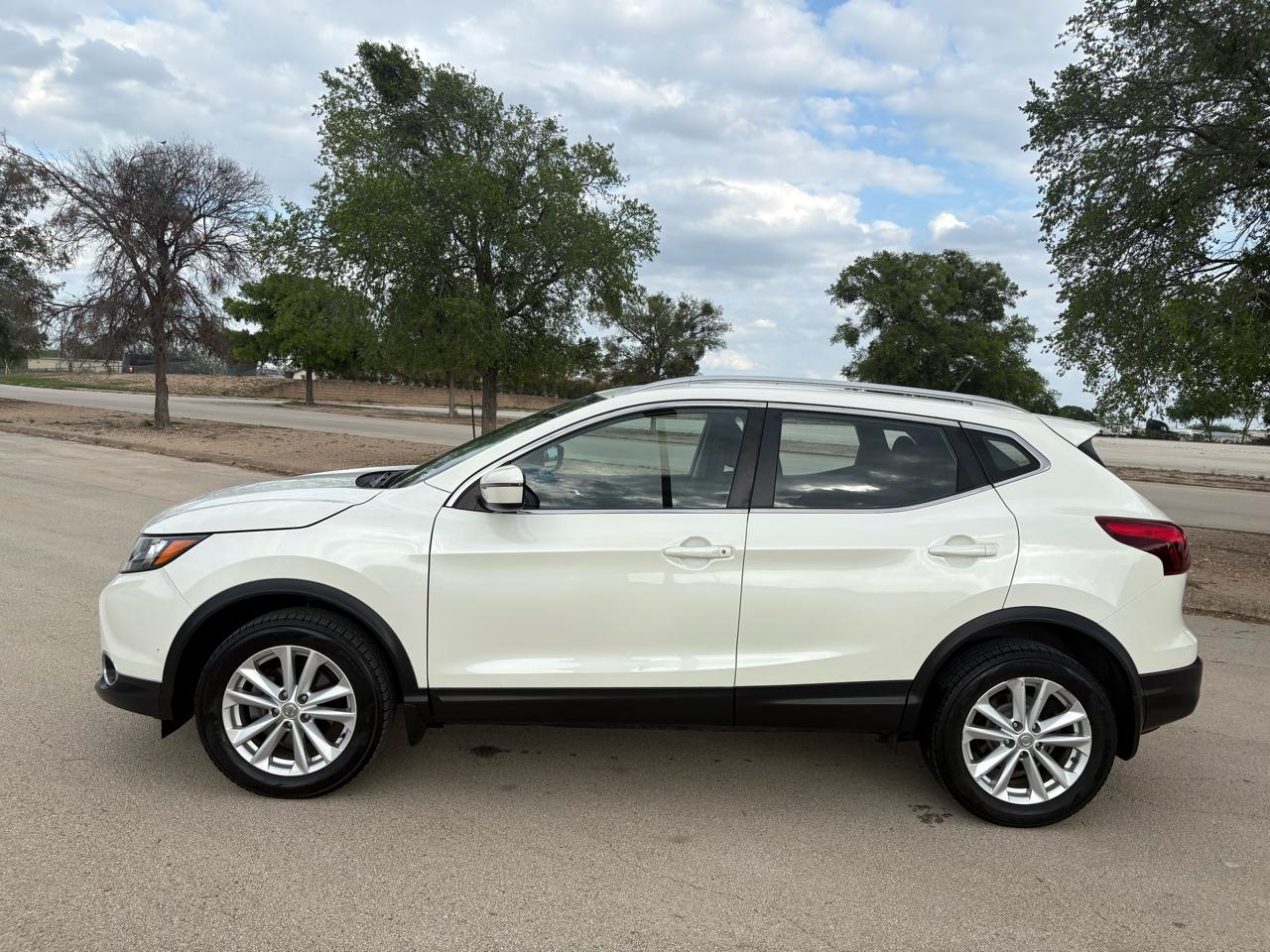 Nissan Rogue Sport AWD SV 2017