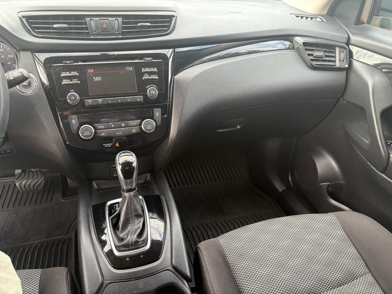 Nissan Rogue Sport AWD SV 2017