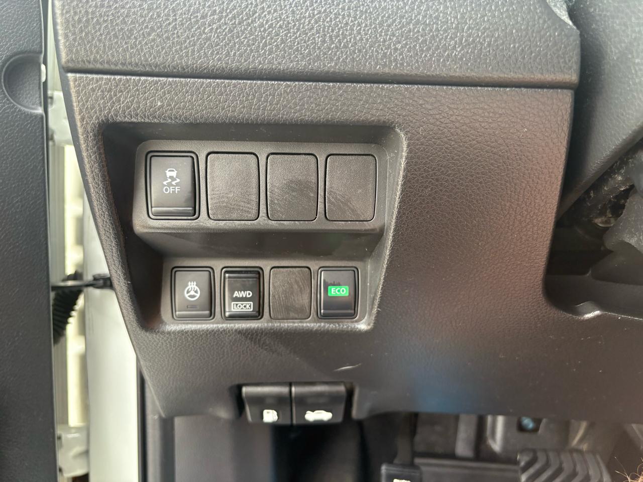 Nissan Rogue Sport AWD SV 2017