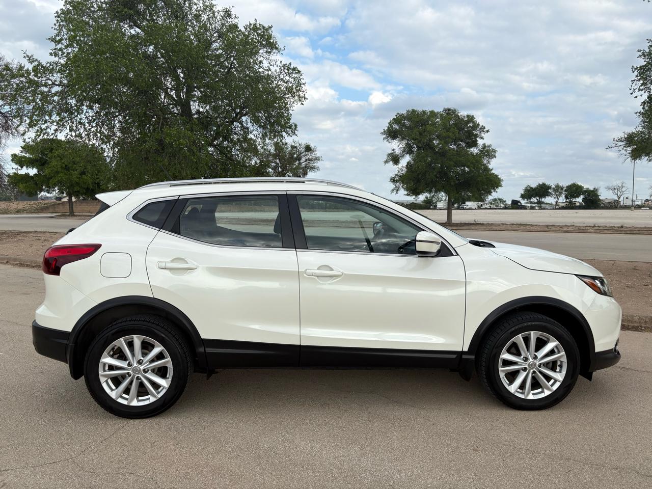 Nissan Rogue Sport AWD SV 2017