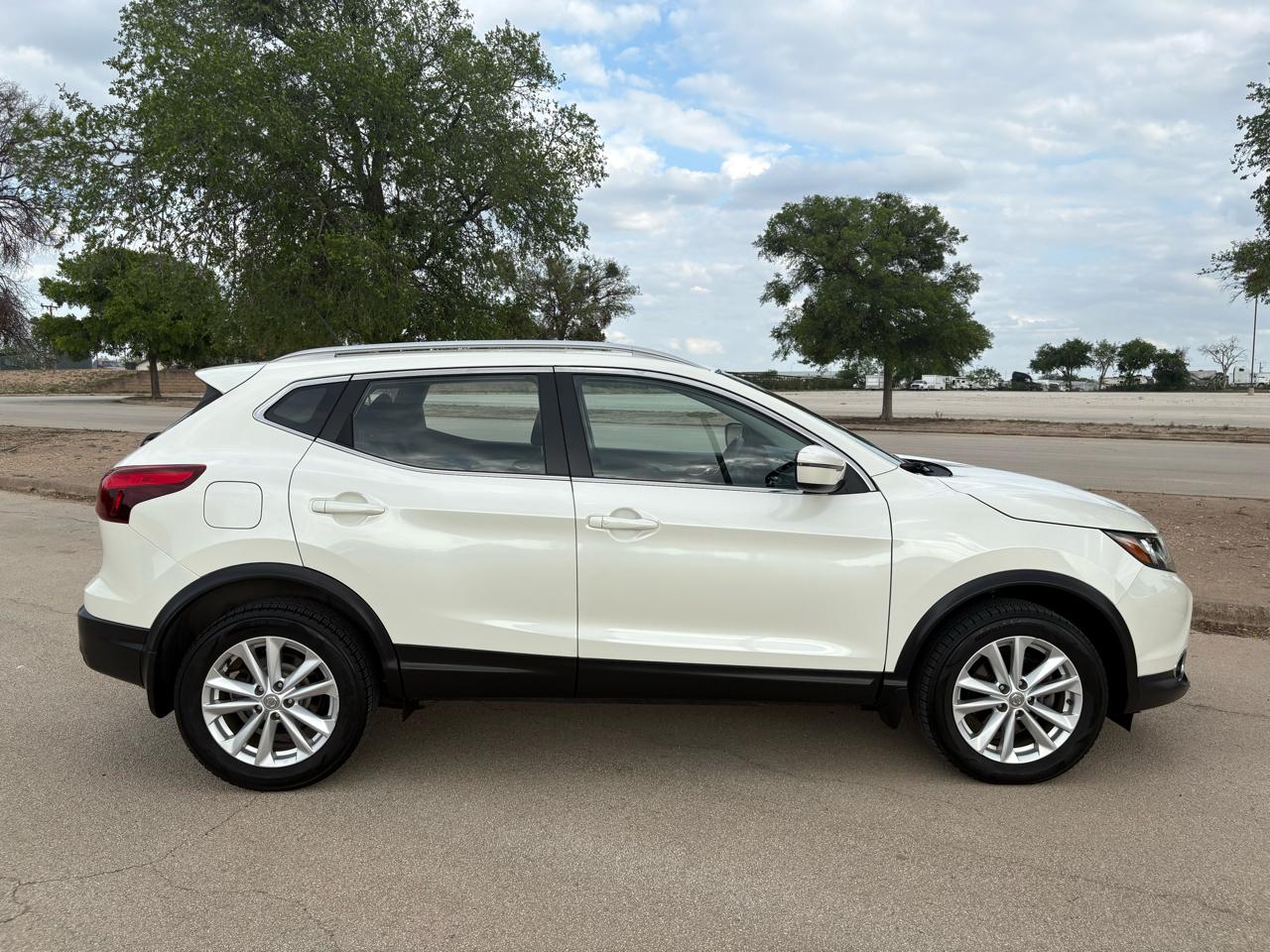 Nissan Rogue Sport AWD SV 2017