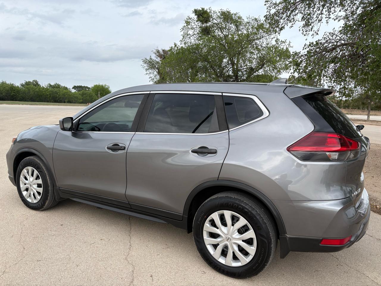 Nissan Rogue FWD SV 2018