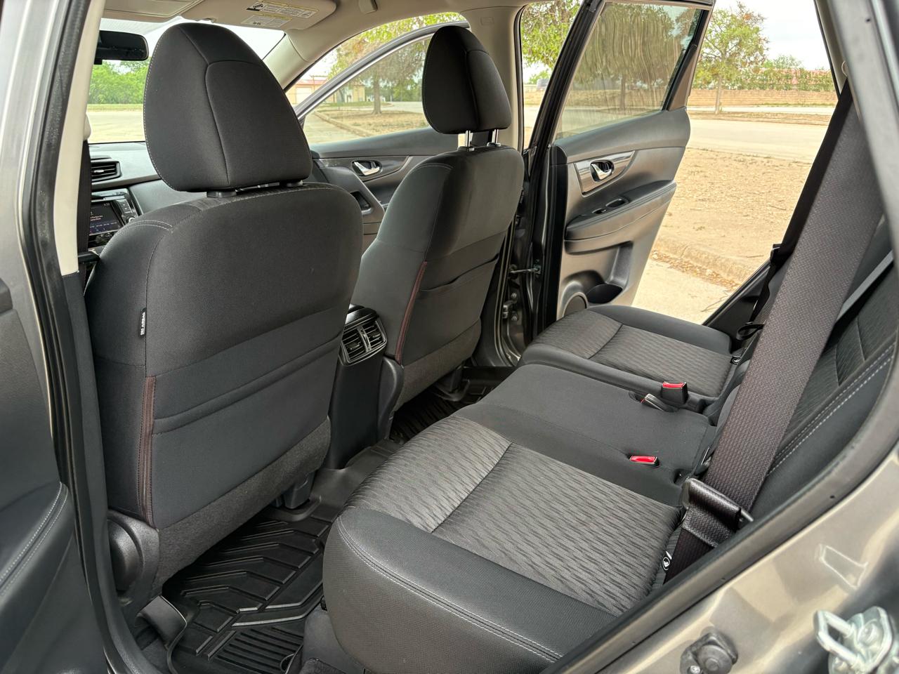 Nissan Rogue FWD SV 2018